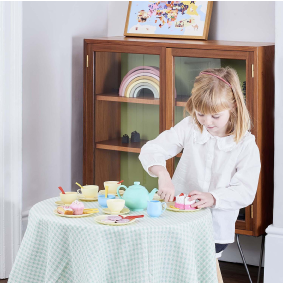 Casdon Dinnerware & Tea Set