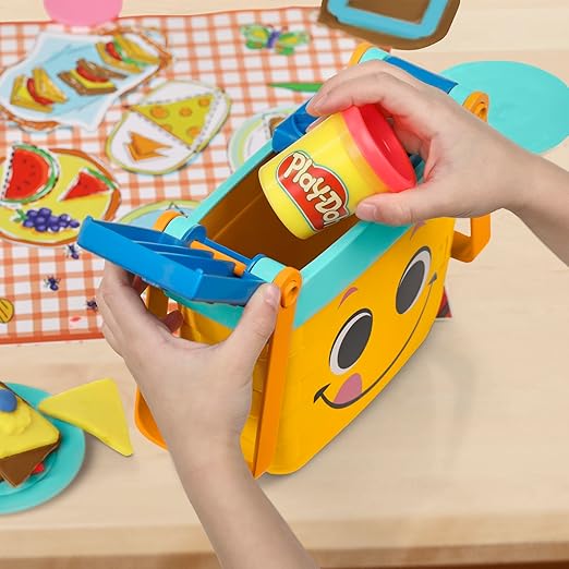 PLAYDOH PICNIC SHAPES STARTER SET