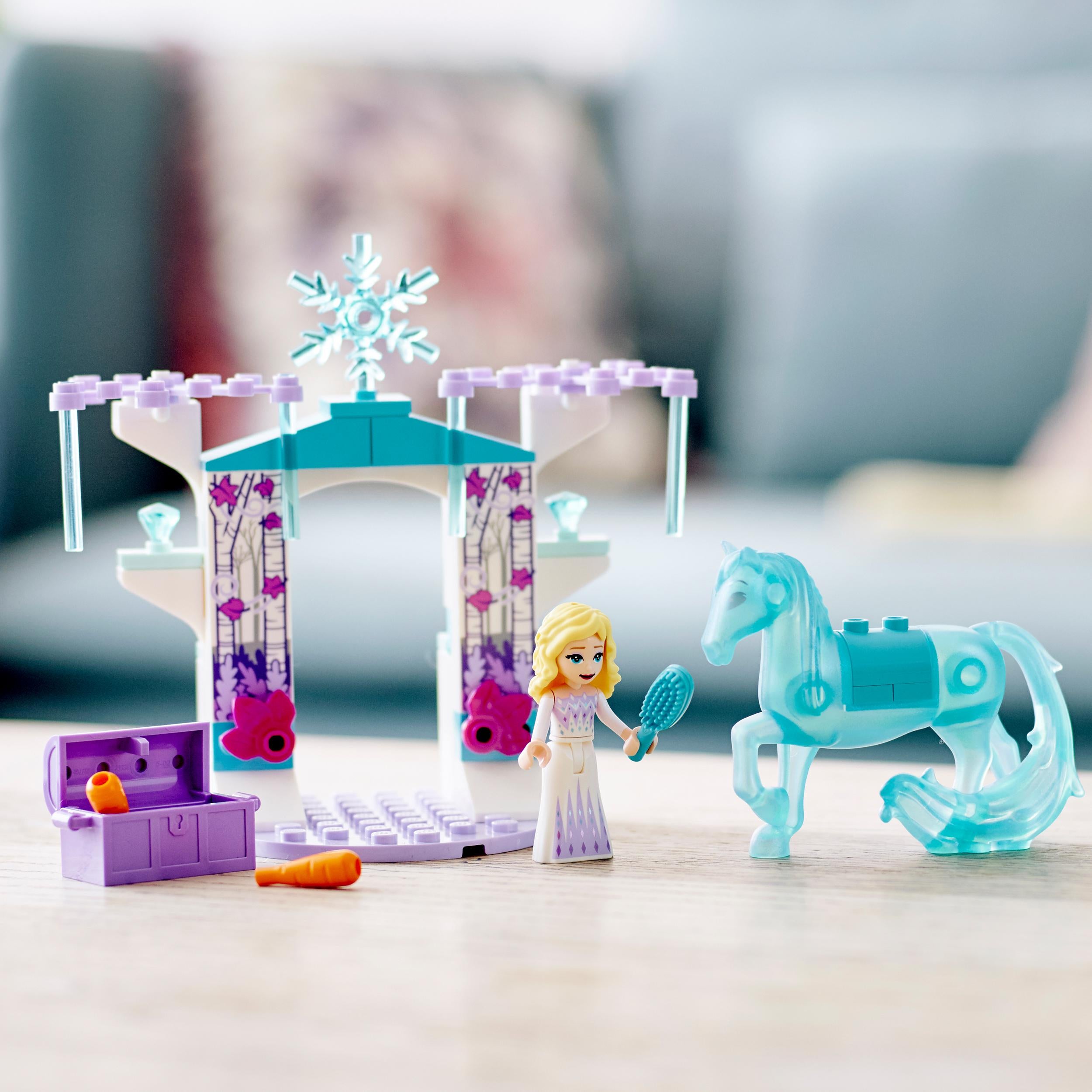 LEGO Elsa and the Nokks Ice Stable 43209